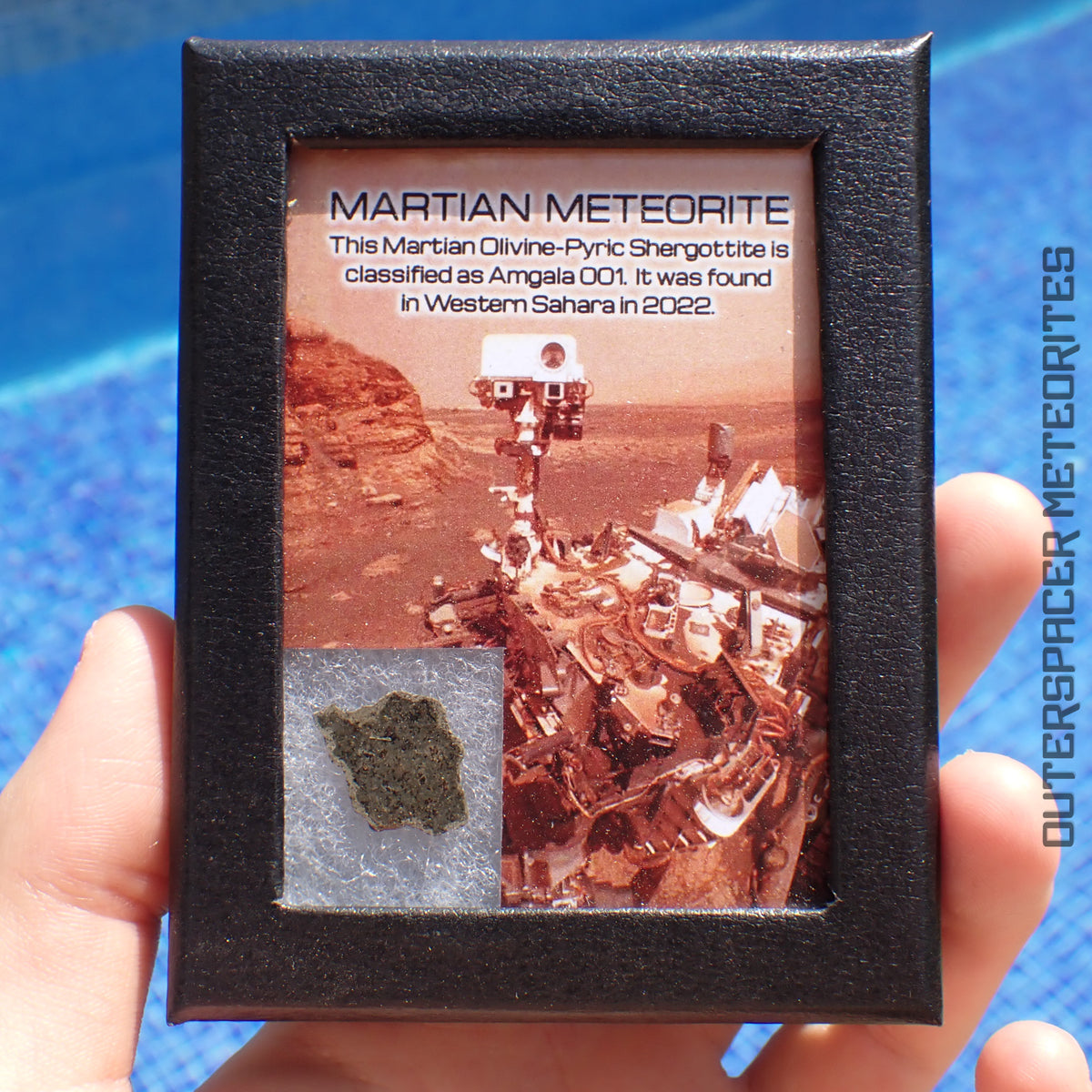 Amgala 001 - Martian Shergottite (Olivine-Phyric) - 1.02g - Western Sahara