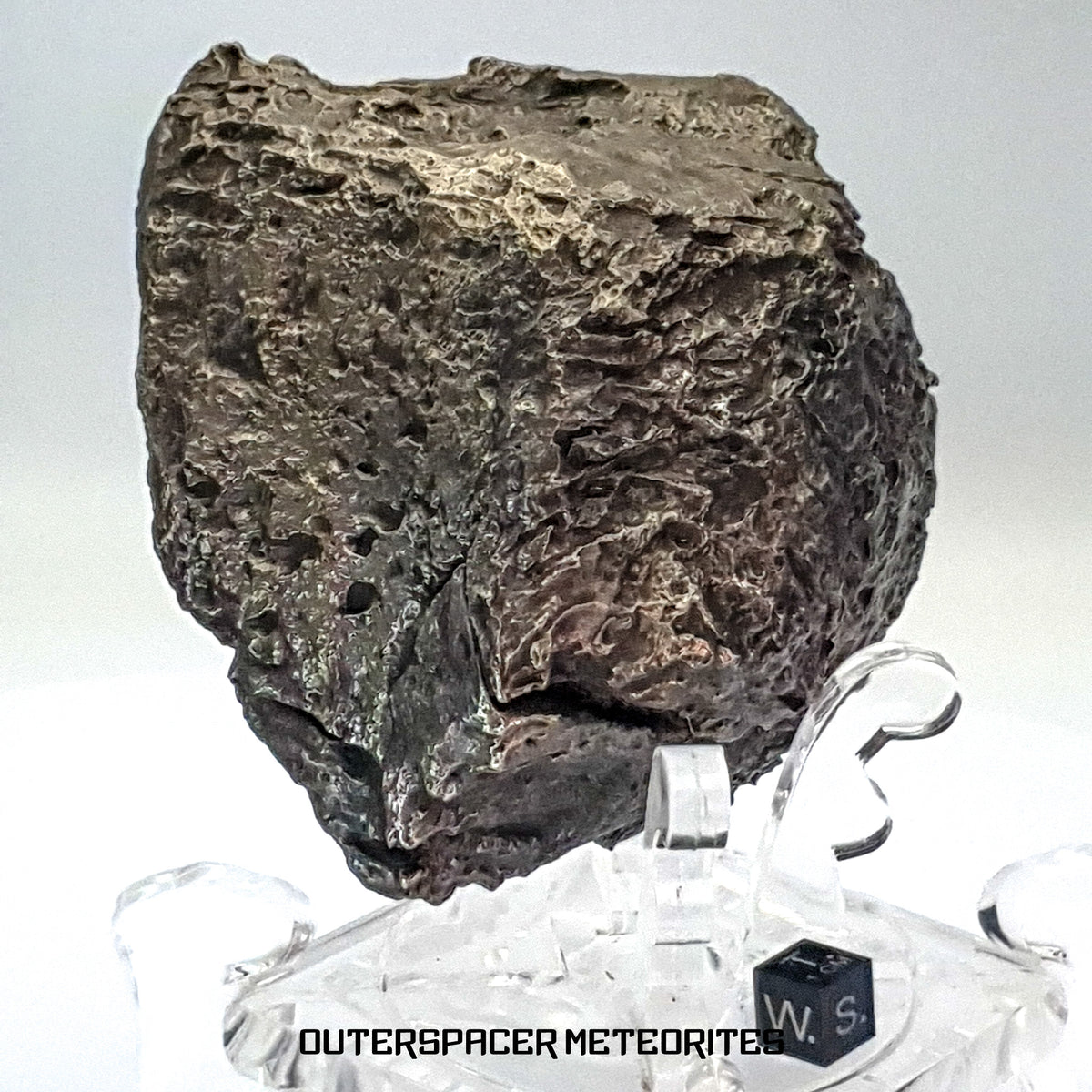 Dronino - Iron, Ungrouped (Ataxite) - Complete Individual - 1551g - Russia (Ryazan)