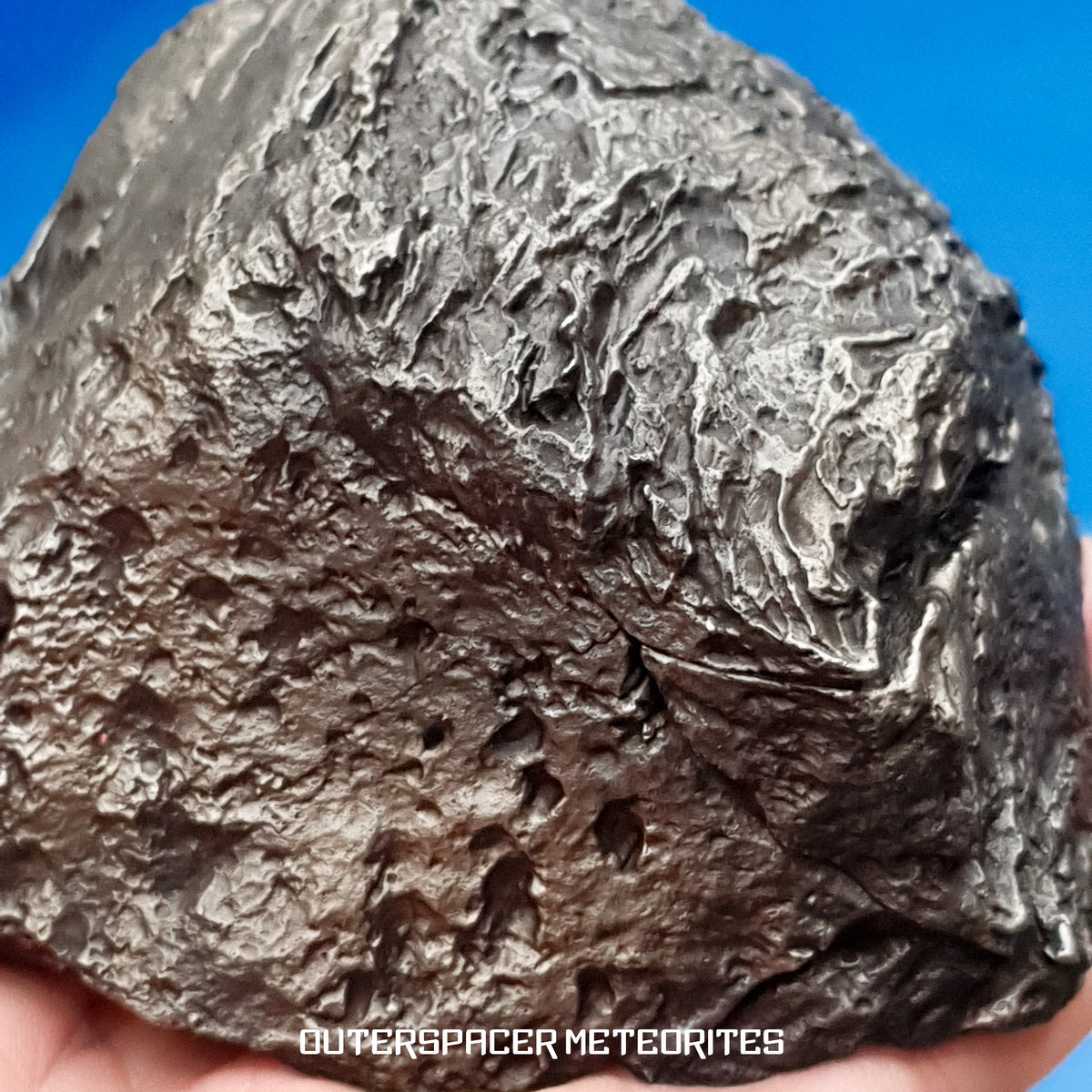 Dronino - Iron, Ungrouped (Ataxite) - Complete Individual - 1551g - Russia (Ryazan)