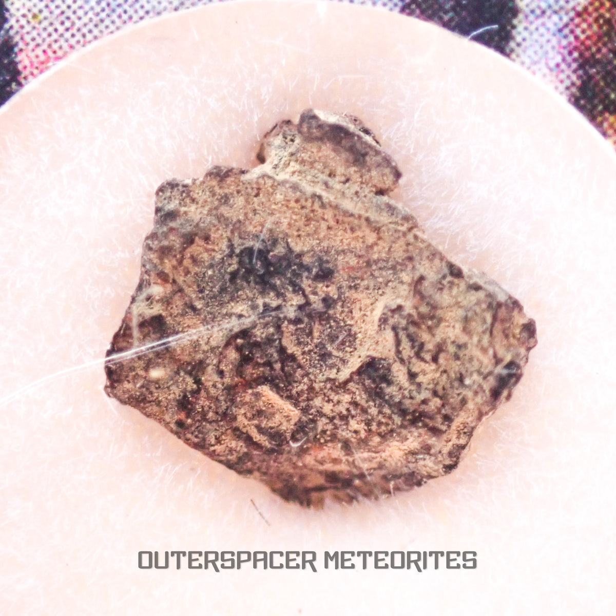 Grapevine Mesa - CBa Carbonaceous Chondrite - Fragment - 0.13g - USA (Arizona)