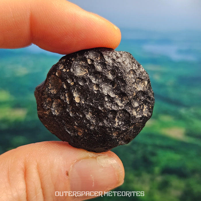Ivory Coast Tektite (Ivoryite) - Complete Individual - 22.77g - Côte d'Ivoire