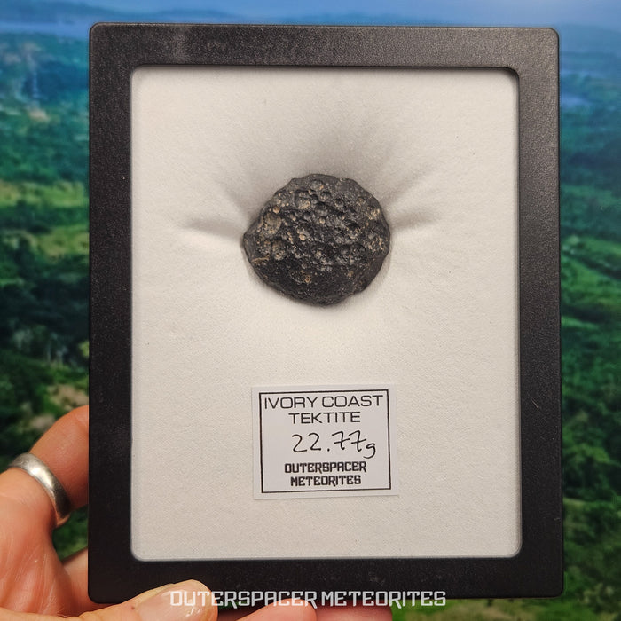 Ivory Coast Tektite (Ivoryite) - Complete Individual - 22.77g - Côte d'Ivoire