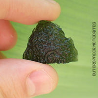 Moldavite - Tectite - Spécimen complet - 5,34g - Tchéquie (Besednice sever)