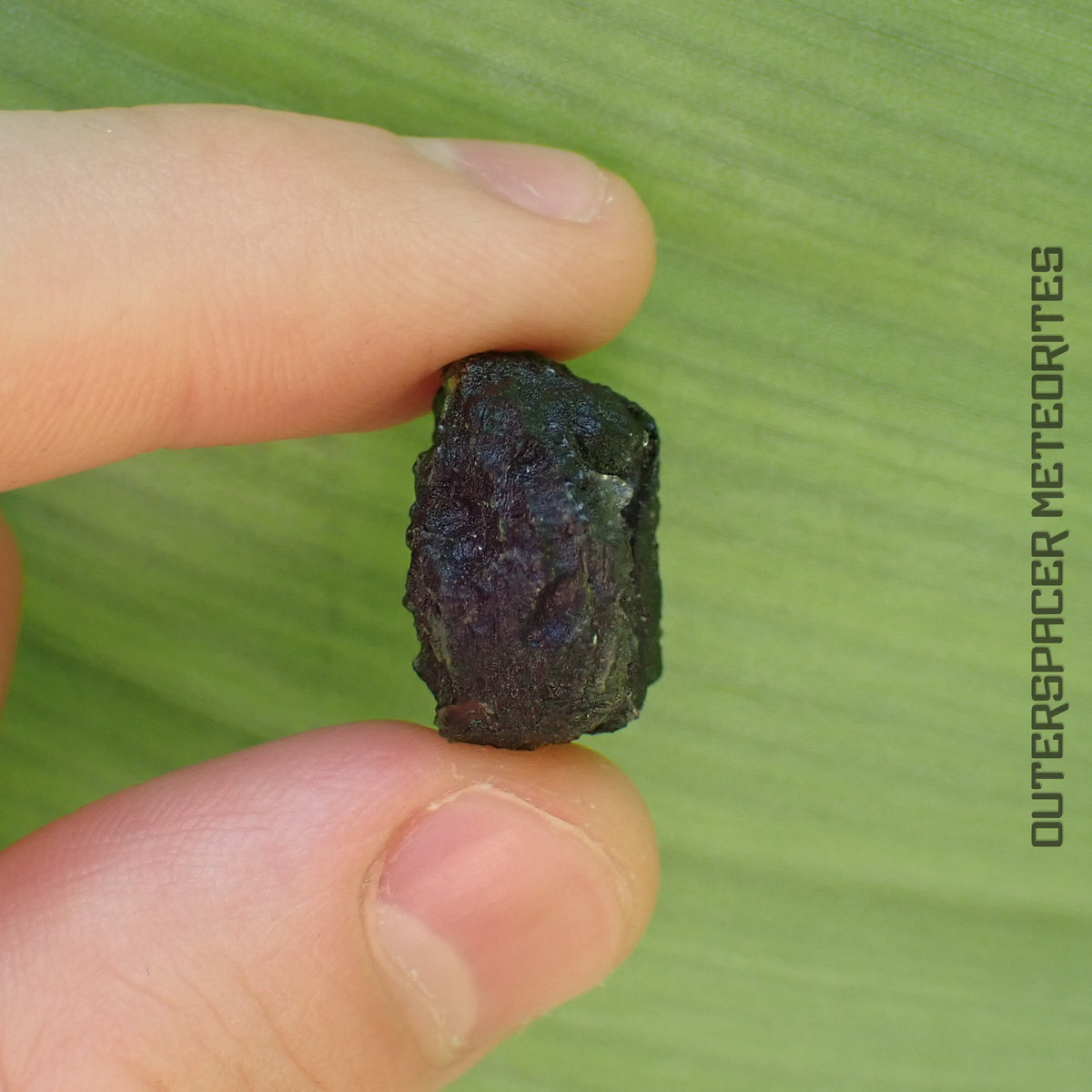 MOLDAVITE - TECTITE - PIECE COMPLÈTE - 5.95g - RÉPUBLIQUE TCHÈQUE (Besednice sever)