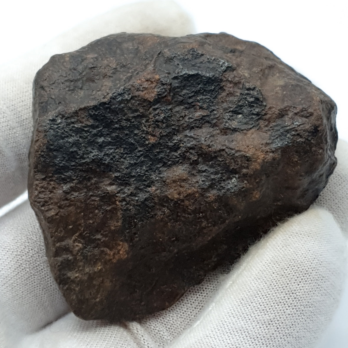 NWA*** (Non classé) - Chondrite ordinaire - Individu complet - 121,9g - Afrique du Nord-Ouest