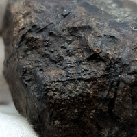 NWA*** (Non classé) - Chondrite ordinaire - Individu complet - 121,9g - Afrique du Nord-Ouest