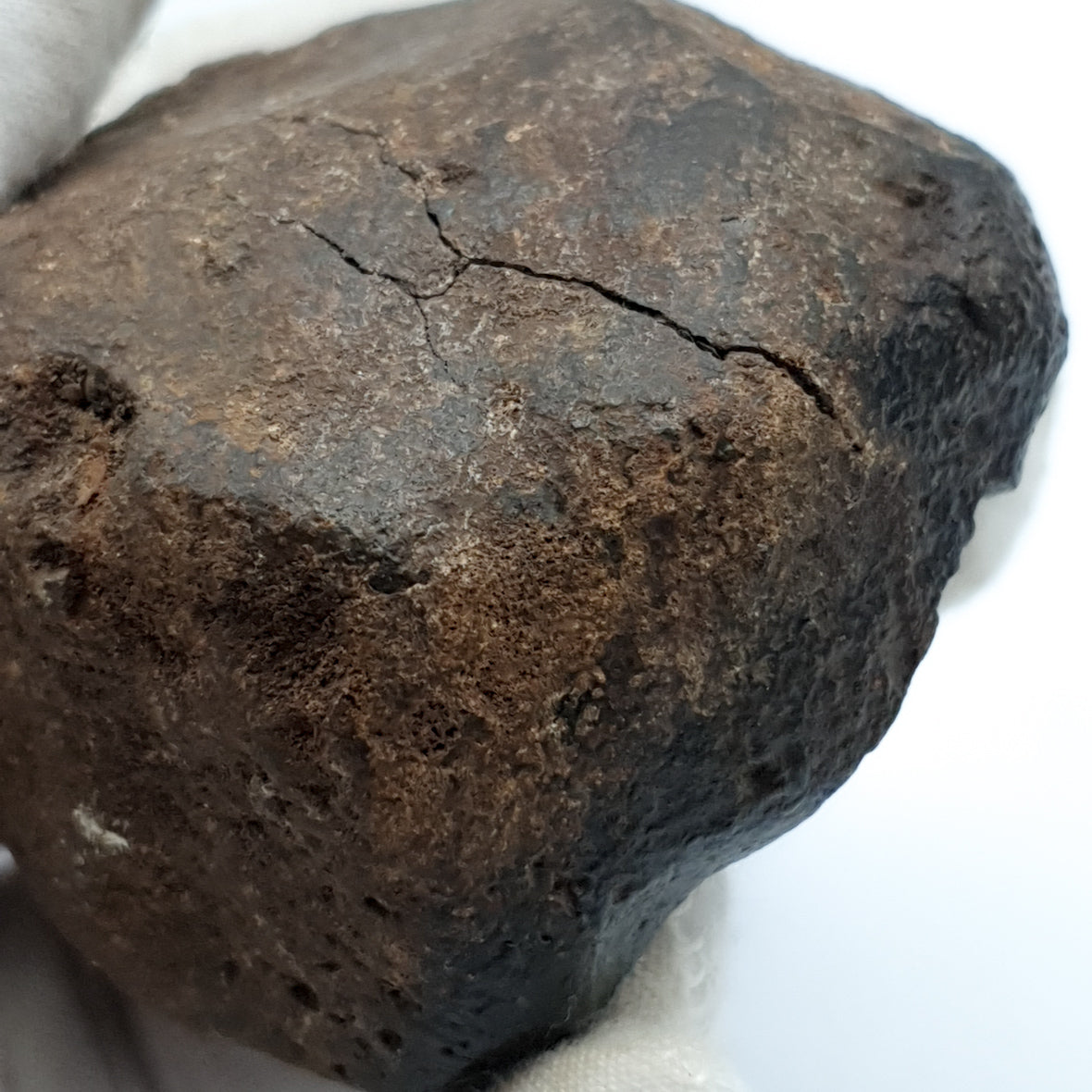 NWA*** (Sin clasificar) - Condrita ordinaria - Individuo completo - 178,5g - África del Noroeste