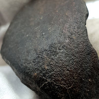 NWA*** (Non classé) - Chondrite ordinaire - Individu complet - 27,9g - Afrique du Nord-Ouest