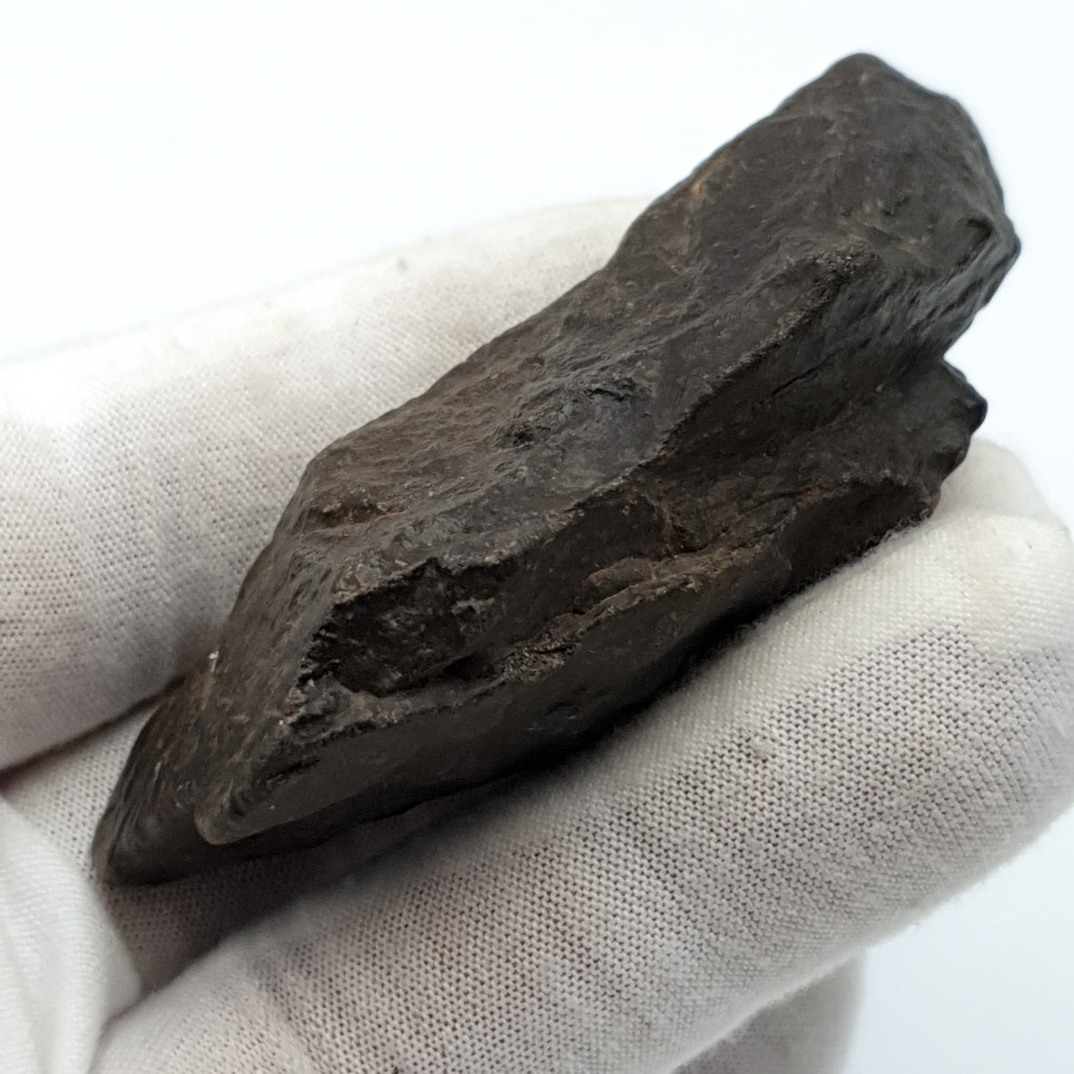 NWA*** (Sin clasificar) - Condrita Ordinaria - Ejemplar Completo - 90.6g - África del Noroeste