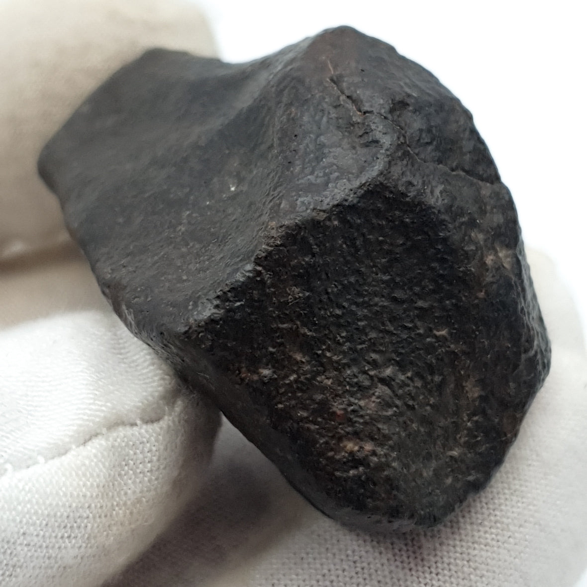 NWA*** (Non classée) - Chondrite ordinaire - Individu complet - 64,5g - Afrique du Nord-Ouest