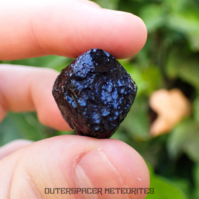 Philippinite - Tektite - Complete Individual - 13.8 g - Philippines (Rio Tuba Mine)