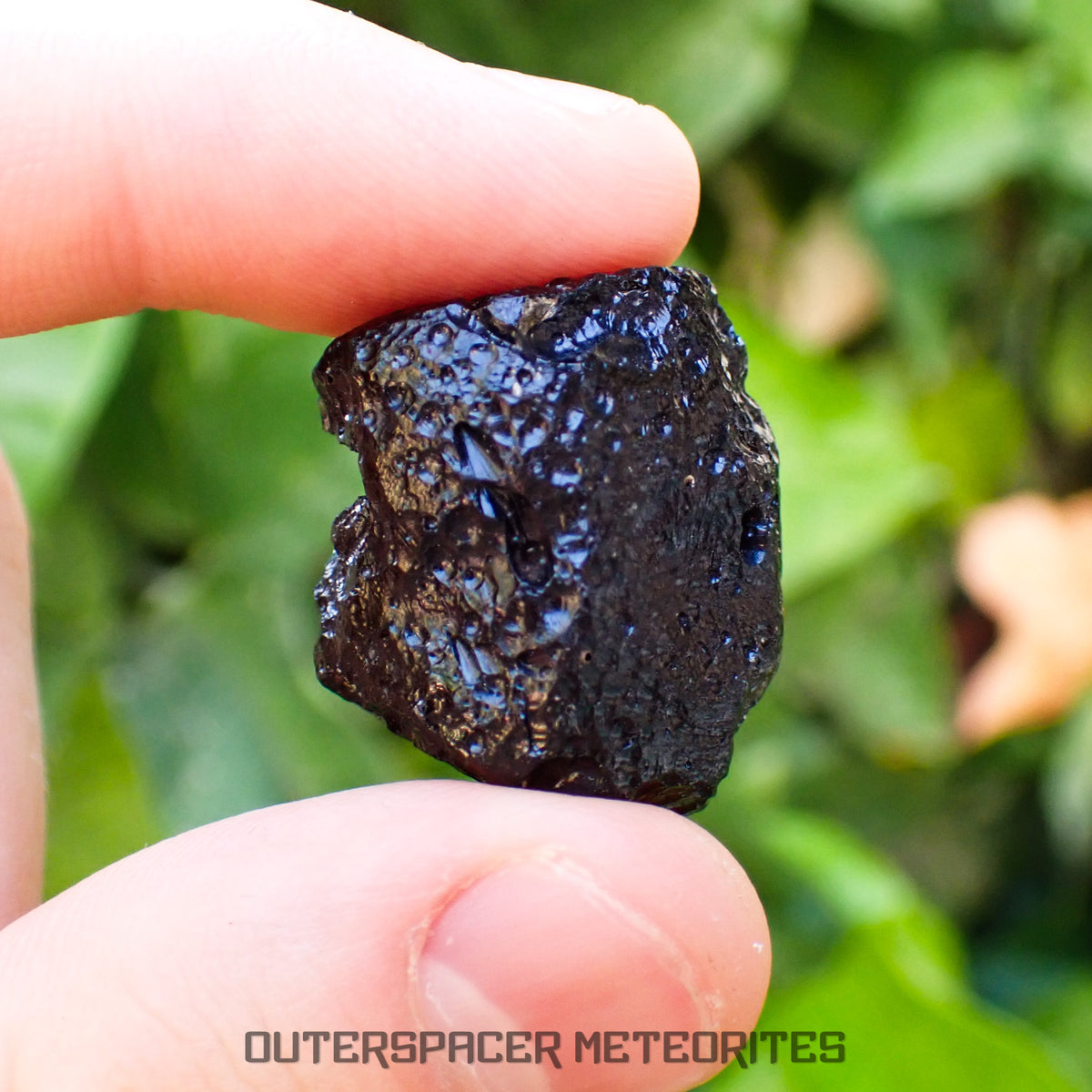 Philippinite - Tektite - Complete Individual - 13.8 g - Philippines (Rio Tuba Mine)