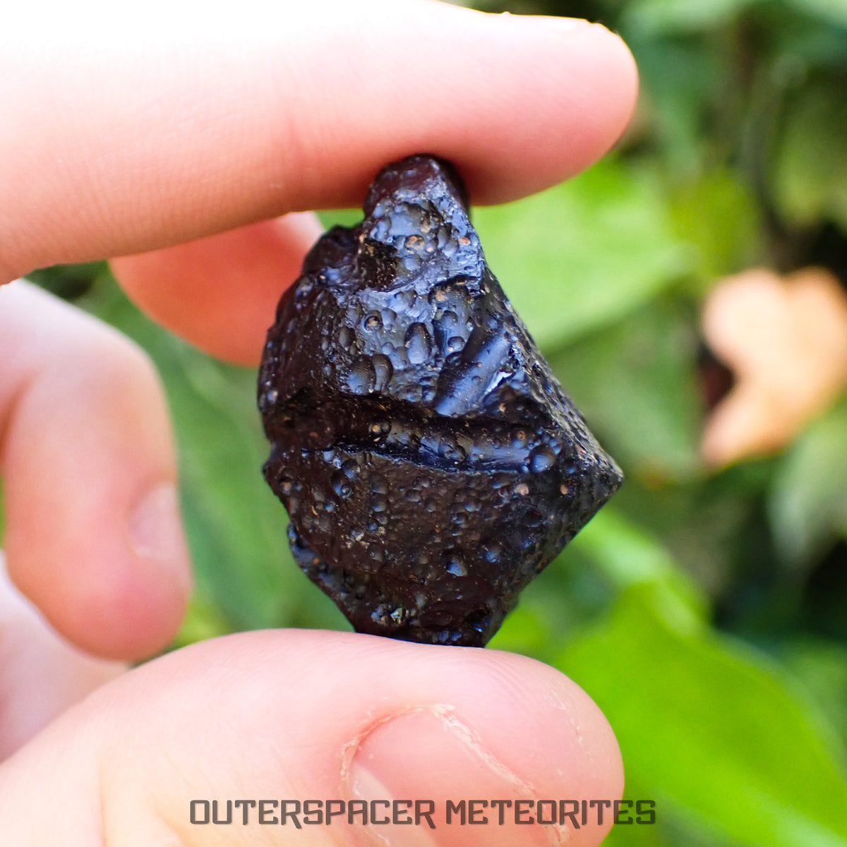 Filipinita - Tectita - Ejemplar completo - 23.6g - Filipinas (Paracale, Bical)