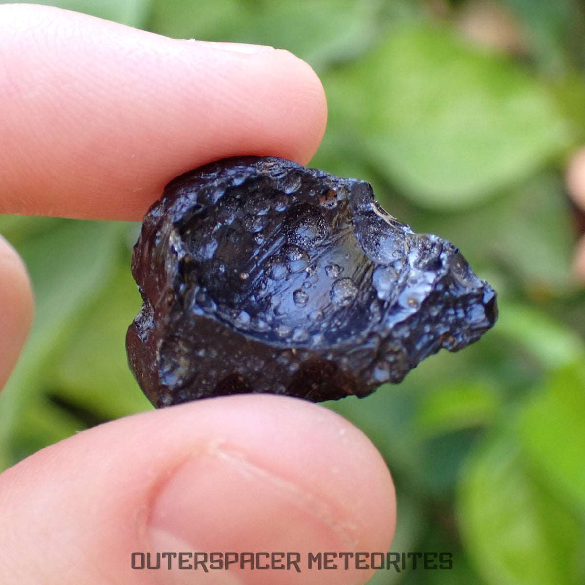 Philippinite - Tektite - Complete Individual - 5.5g - Philippines (Barangay Awile, Anda Island)