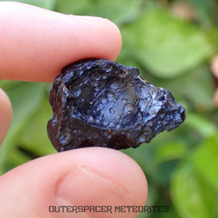Philippinite - Tektite - Complete Individual - 5.5g - Philippines (Barangay Awile, Anda Island)