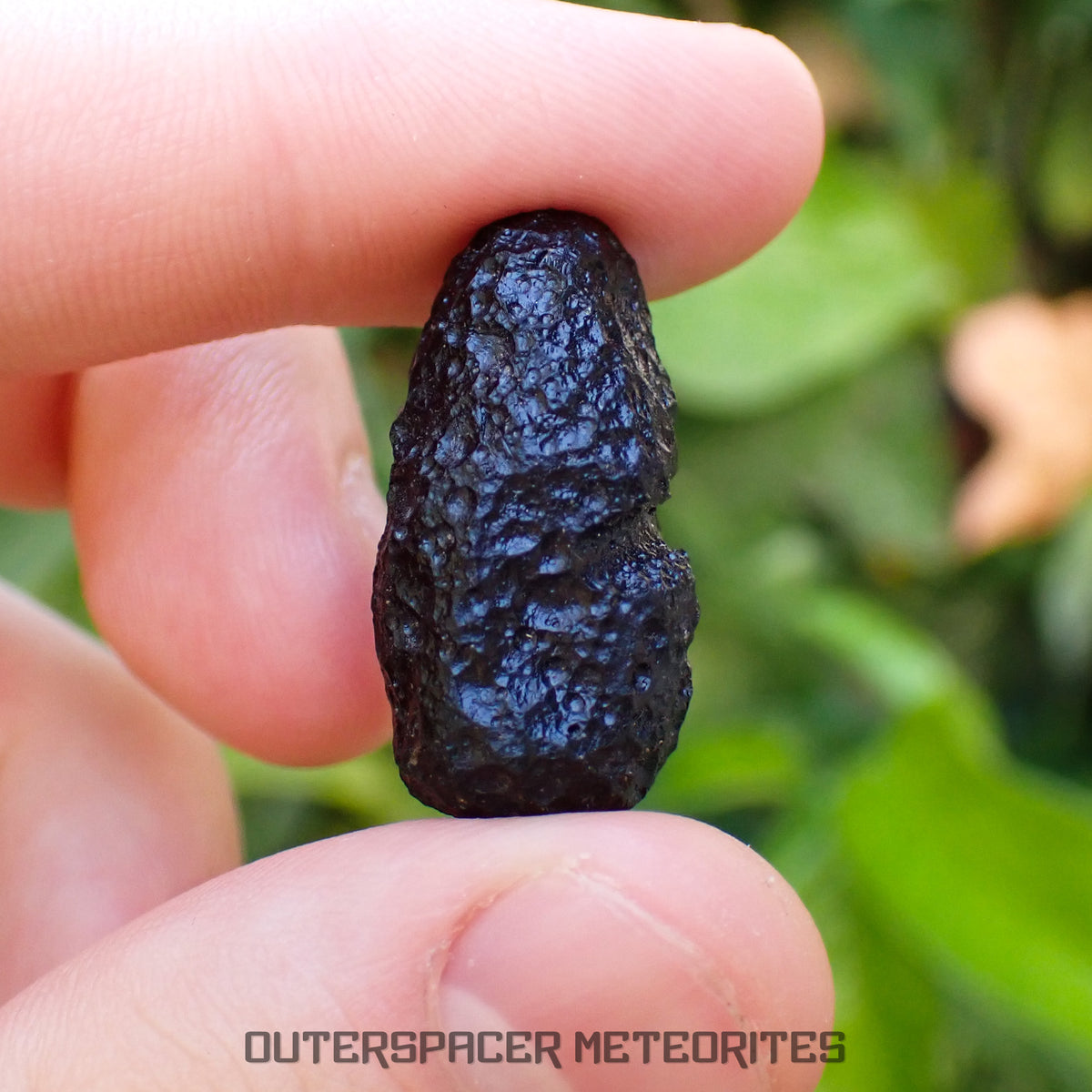 Philippinite - Tektite - Complete Individual - 7g - Philippines (Barangay Awile, Anda Island)