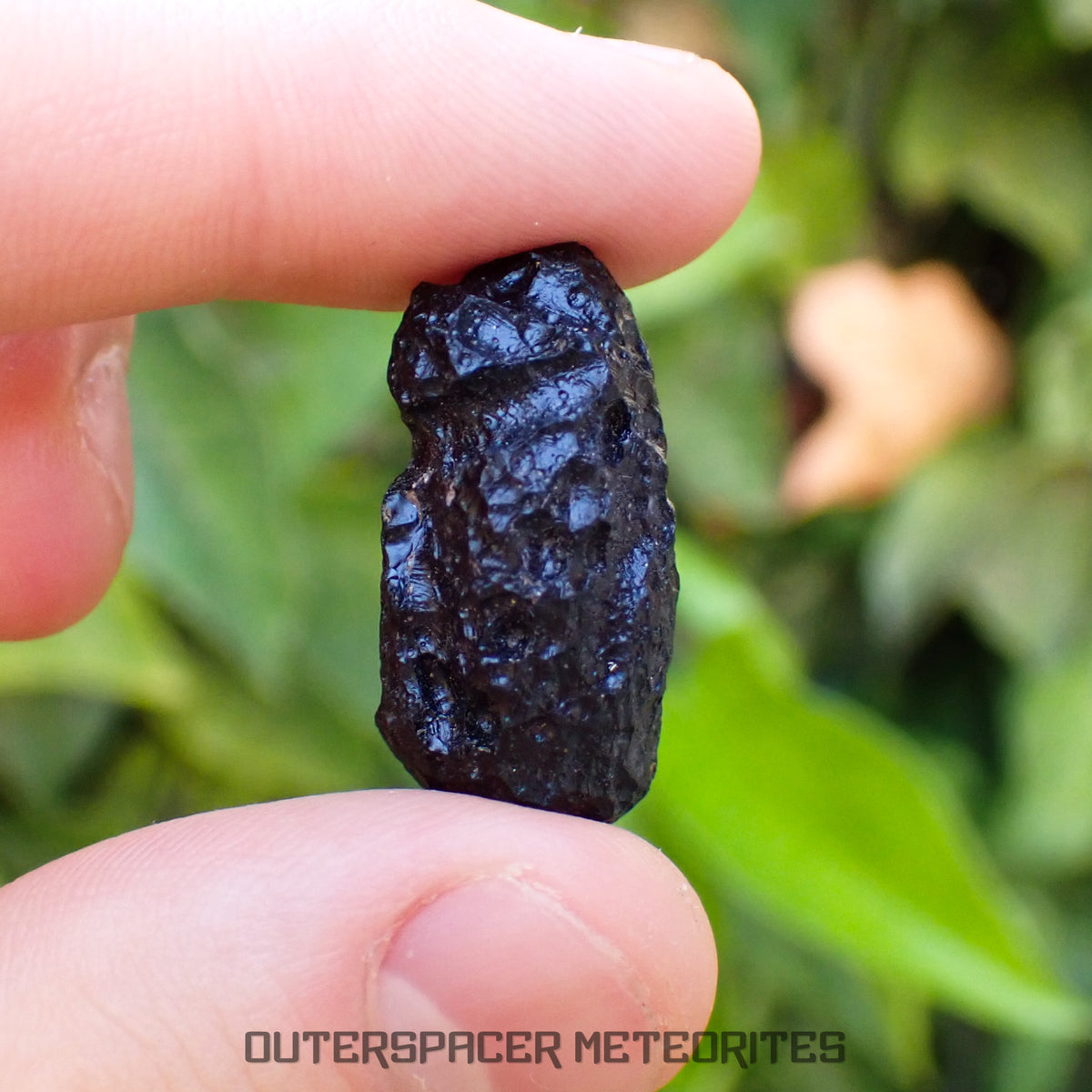 Philippinite - Tektite - Complete Individual - 7g - Philippines (Barangay Awile, Anda Island)