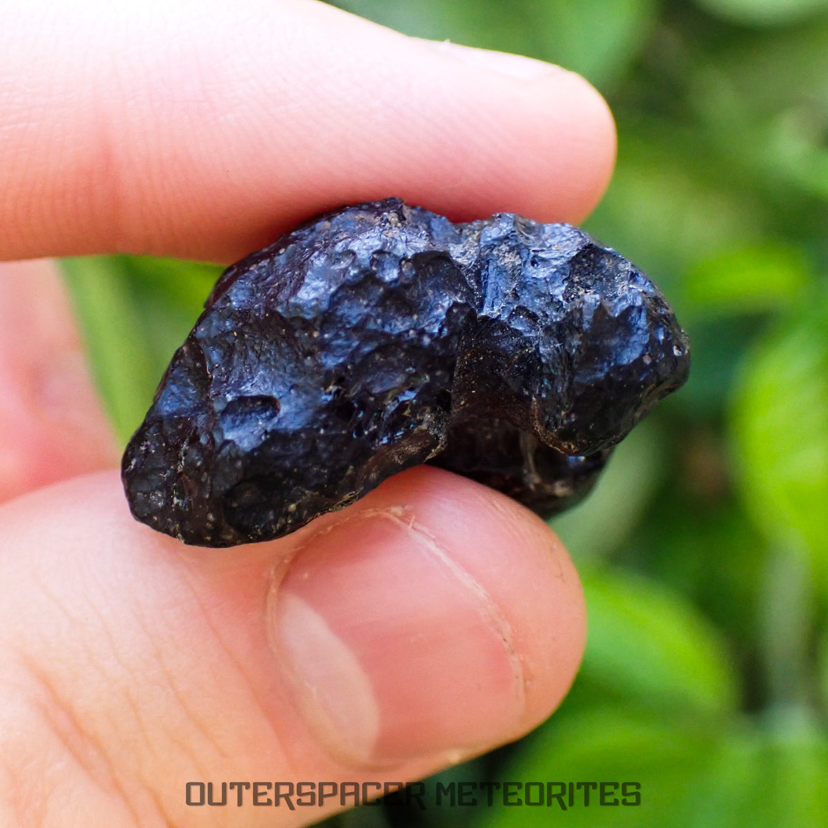 Philippinite - Tektite - Complete Individual - 12.2g - Philippines (Barangay Ranao, Bani)