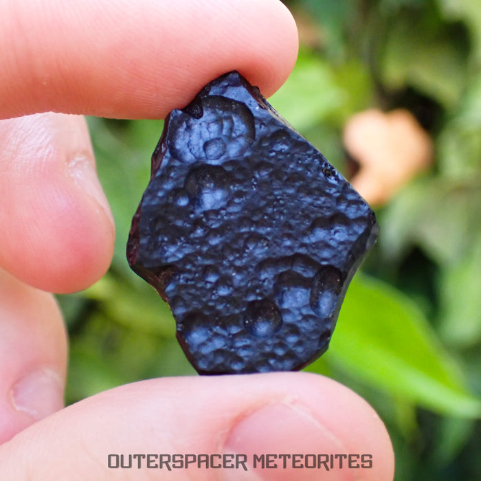 Philippinite - Tektite - Complete Individual - 6.6g - Philippines (Barangay Awile, Anda Island)