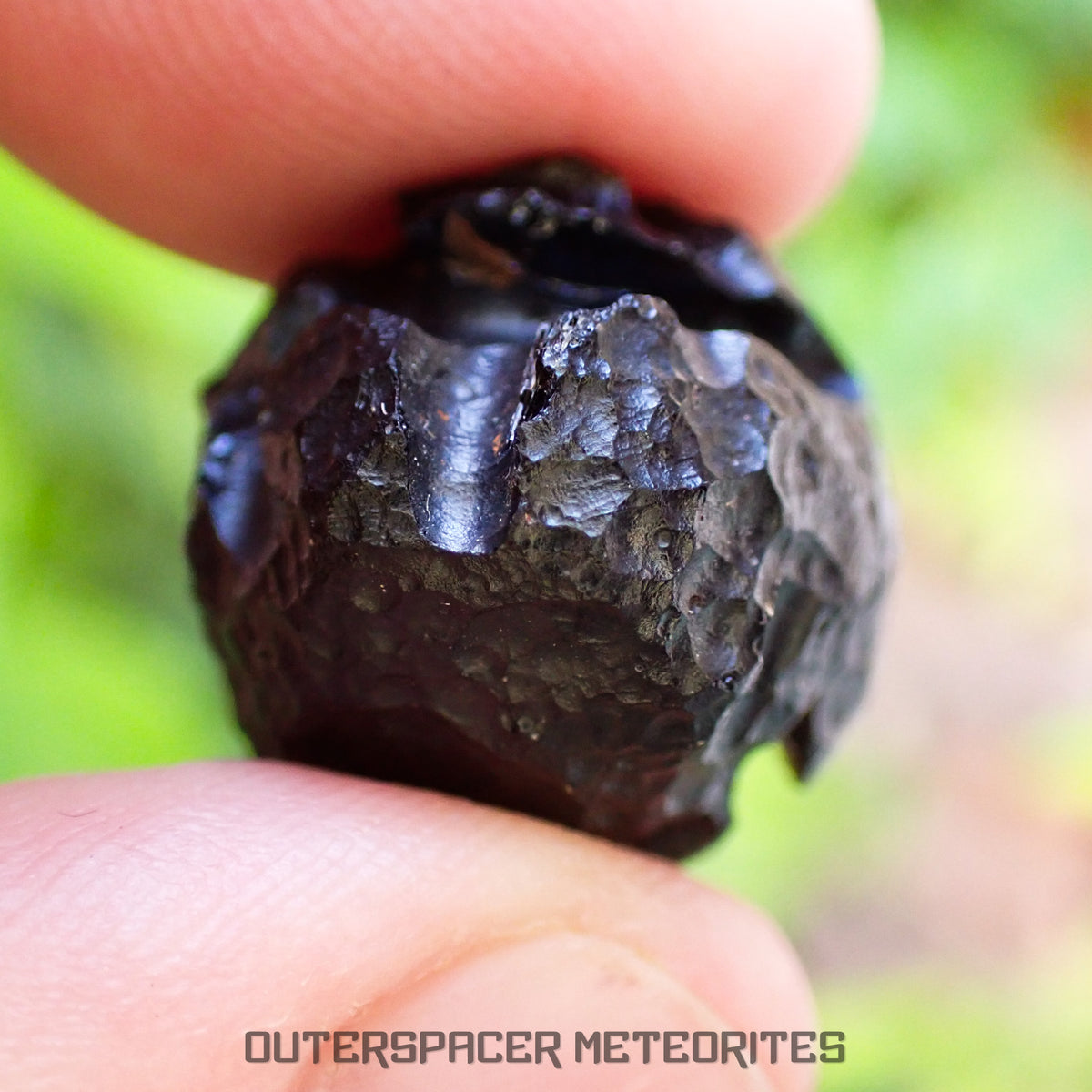 Philippinite - Tektite - Complete Individual - 8.8g - Philippines (Rio Tuba Mine)