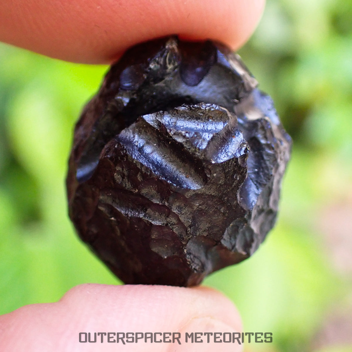 Philippinite - Tektite - Complete Individual - 8.8g - Philippines (Rio Tuba Mine)