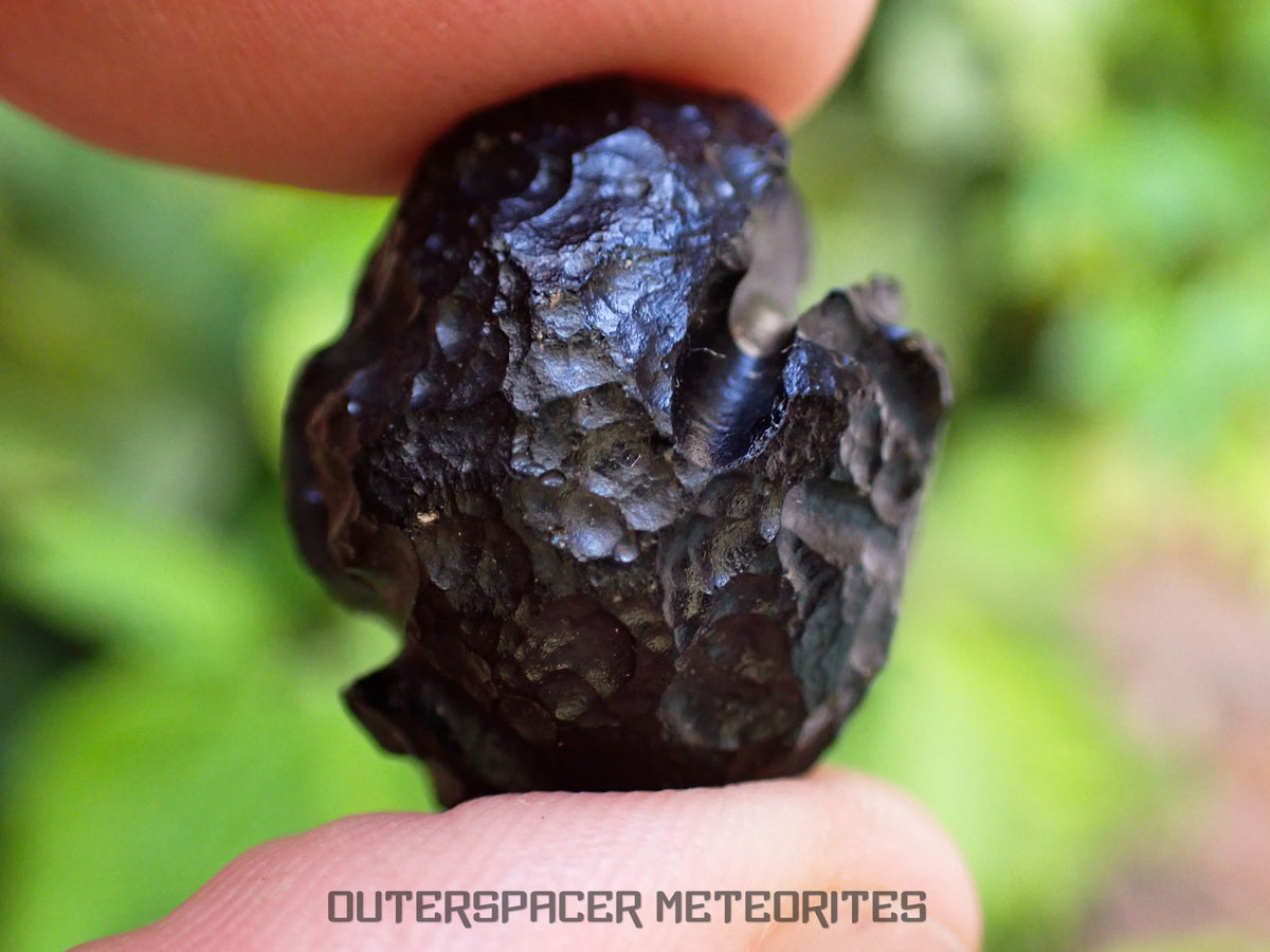 Philippinite - Tektite - Complete Individual - 8.8g - Philippines (Rio Tuba Mine)