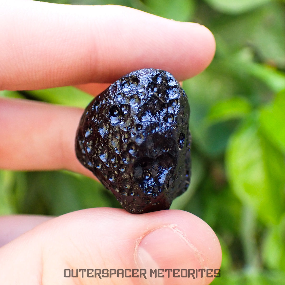Filipinita - Tectita - Ejemplar Completo - 27,3g - Filipinas (Paracale, Bical)