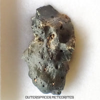 Verre de Pica - Verre fondu provenant de l'explosion atmosphérique d'une comète - Individu complet - 7,17 g - Chili (Atacama)