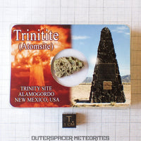 Trinitite (aussi appelé Atomsite ou verre d'Alamogordo) - Verre fondu de bombe atomique - Spécimen individuel complet - 1,3g - USA (Nouveau-Mexique)