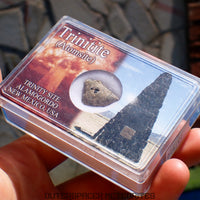Trinitite (alias Atomsite ou Verre d'Alamogordo) - Verre fondu de bombe atomique - Spécimen individuel complet - États-Unis (Nouveau-Mexique)