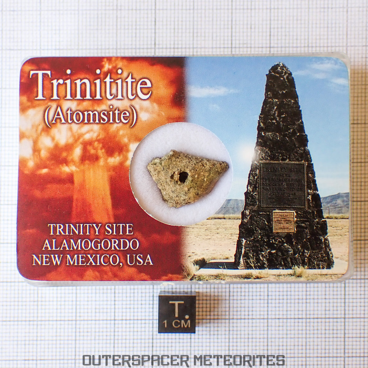 Trinitite (alias Atomsite ou Verre d'Alamogordo) - Verre fondu de bombe atomique - Spécimen individuel complet - États-Unis (Nouveau-Mexique)
