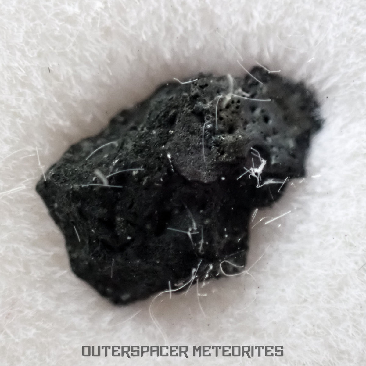 Winchcombe - CM2 Carbonaceous Chondrite - Fragment - 0.129 g - England (Gloucestershire)